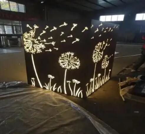 玉屏耐候钢灯箱